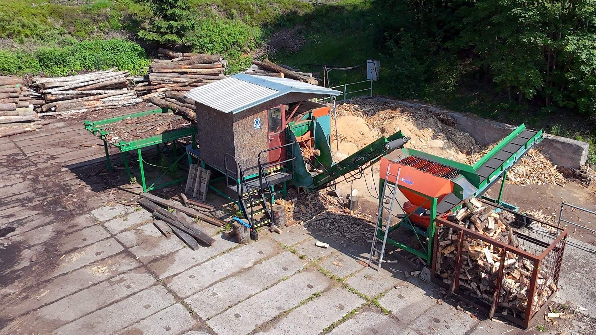 der Spaltprozess wird von der Kabine aus gesteuert