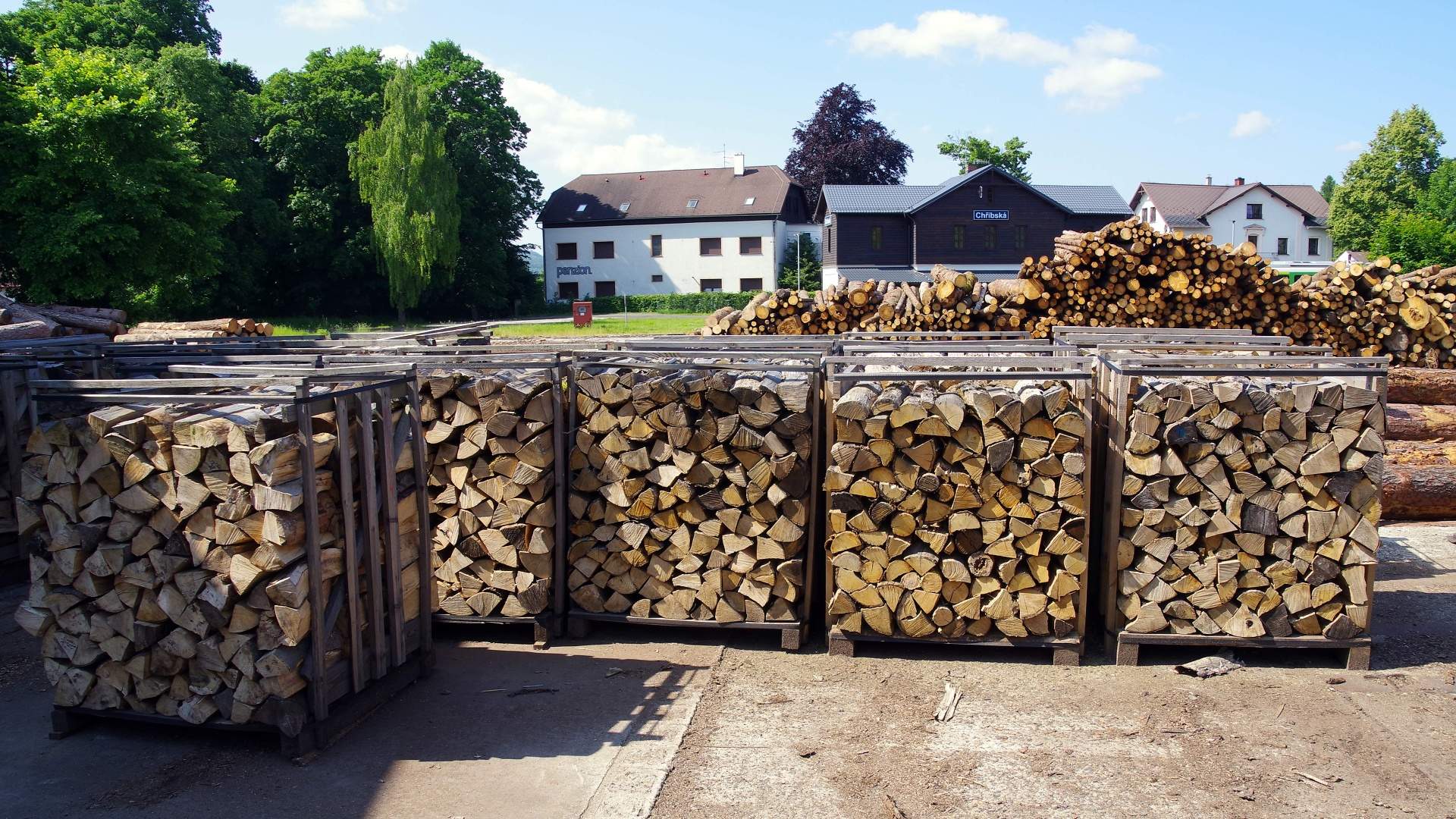 wird auf Raummeter verkauft [RM].